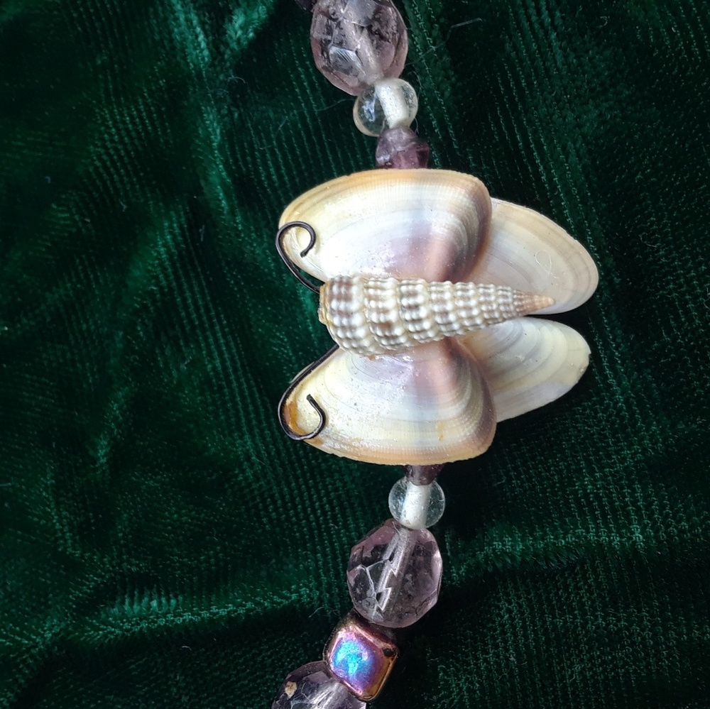 Sea Shell Butterfly Necklace choker. Handmade. Excellent Craftsmanship - Picture 4 of 6